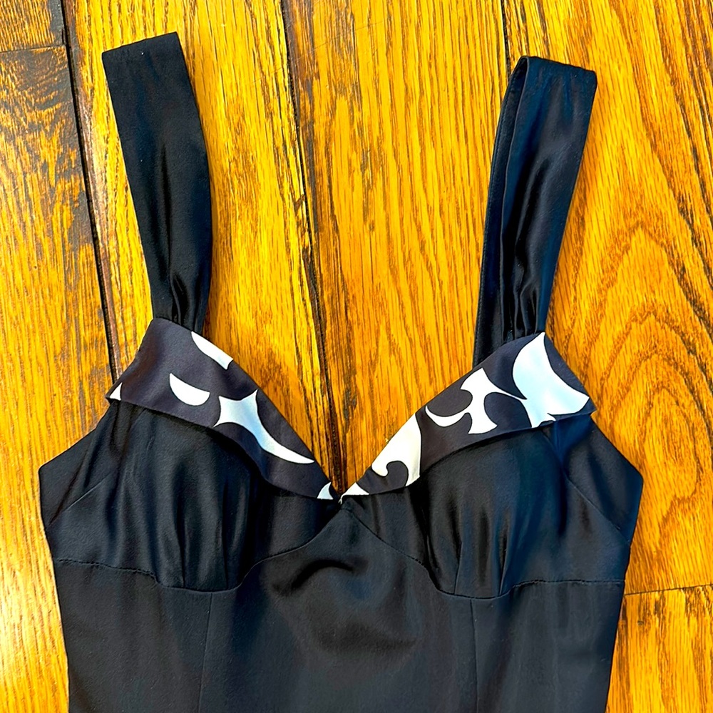 MILLY OF NEW YORK SLEEVELESS BLACK & CREAM GOWN WITH CRINOLINE AND BACK ZIPPER - Picture 5 of 9